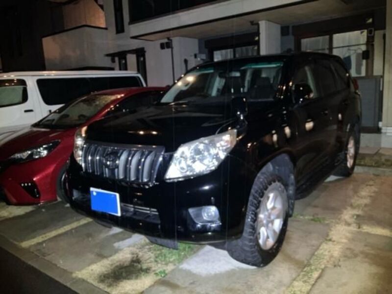 TOYOTA LAND CRUISER PRADO