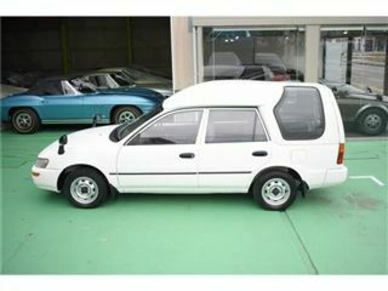COROLLA VAN