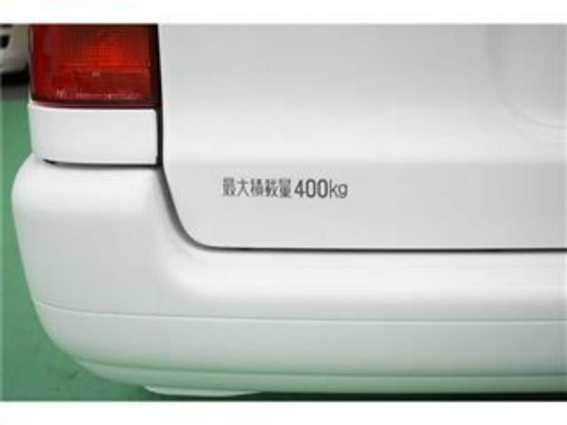 COROLLA VAN