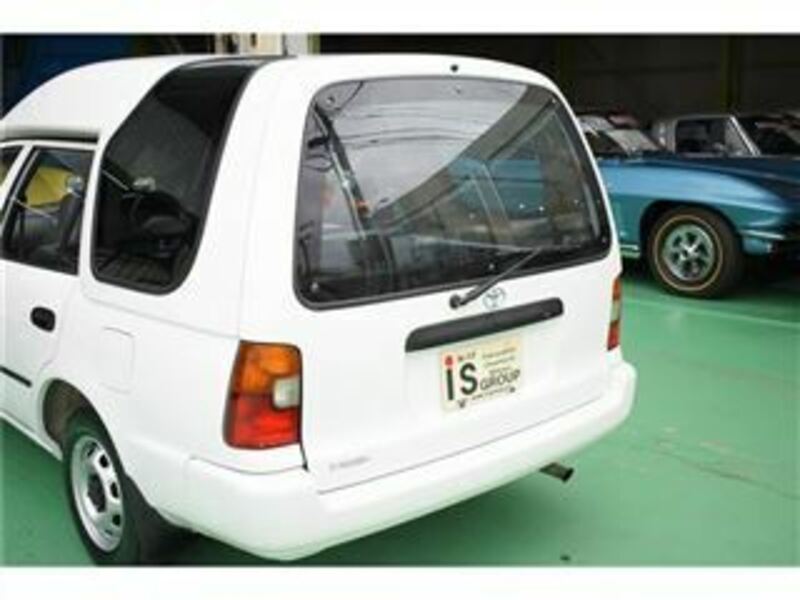 COROLLA VAN