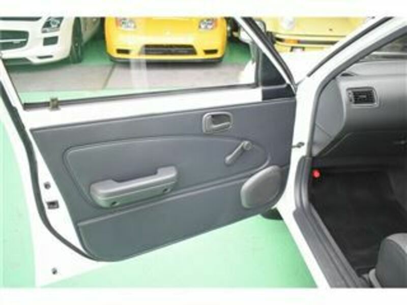 COROLLA VAN