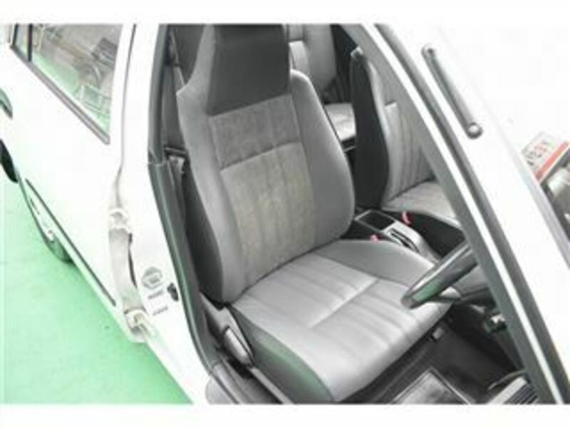 COROLLA VAN