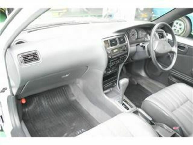 COROLLA VAN
