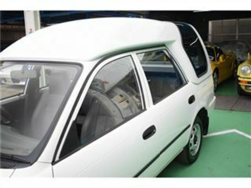 COROLLA VAN