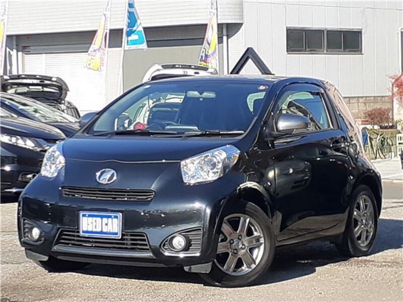 TOYOTA IQ