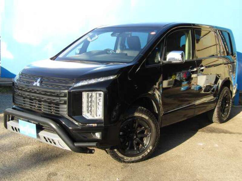 MITSUBISHI DELICA D5