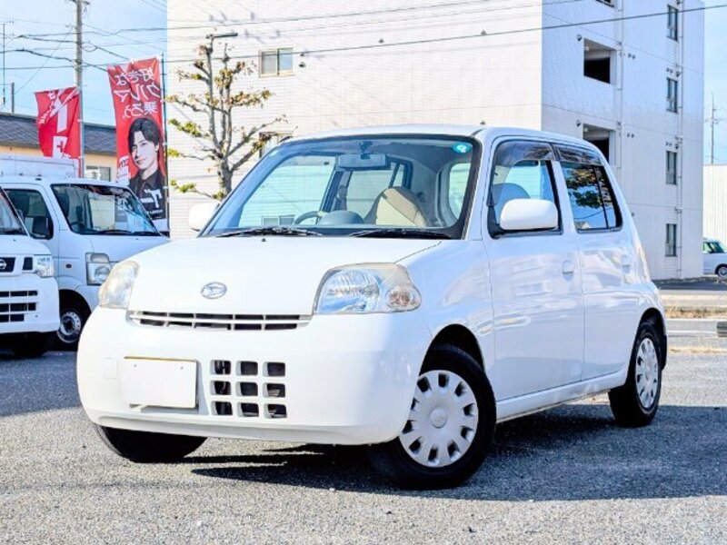 DAIHATSU ESSE