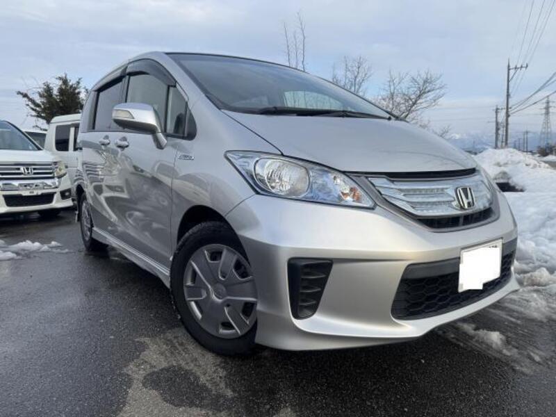 HONDA FREED HYBRID