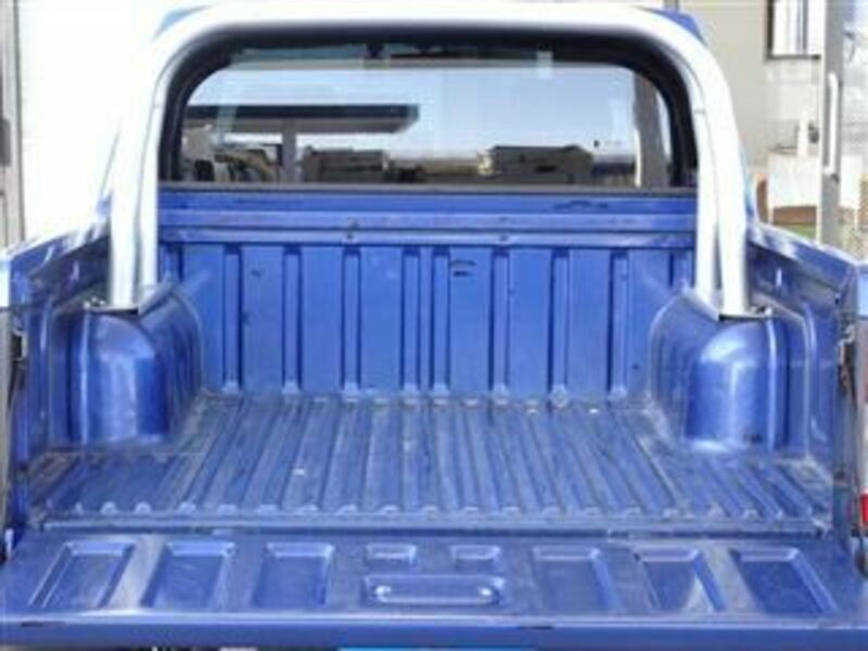 DATSUN PICKUP