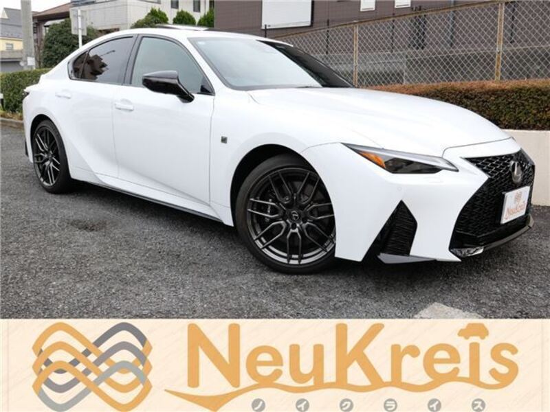 LEXUS IS