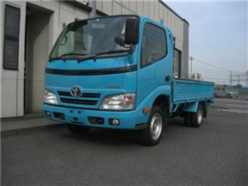 TOYOTA　DYNA