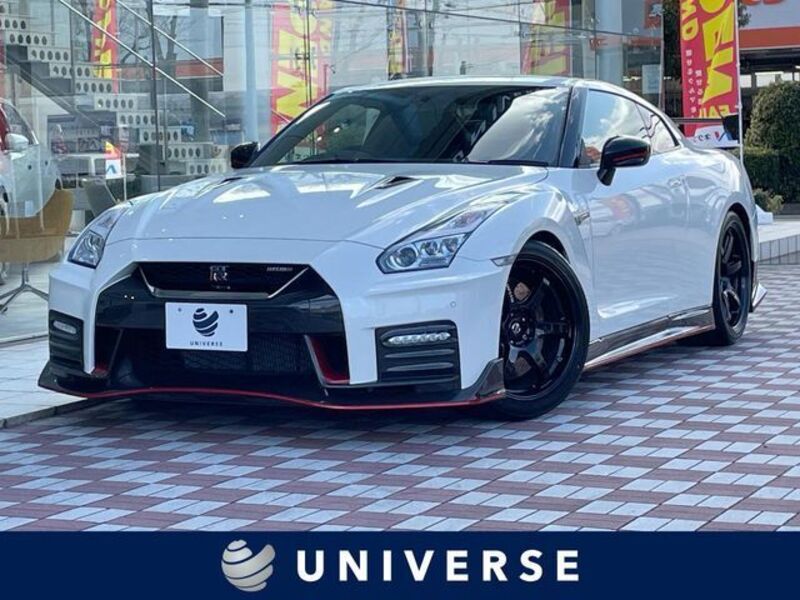 NISSAN GT-R