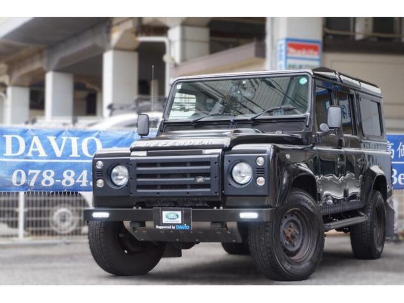 LAND ROVER DEFENDER