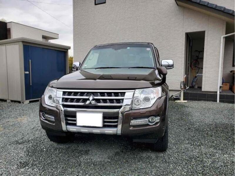 MITSUBISHI PAJERO