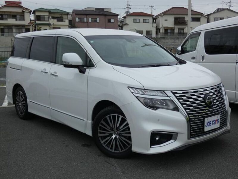 NISSAN ELGRAND