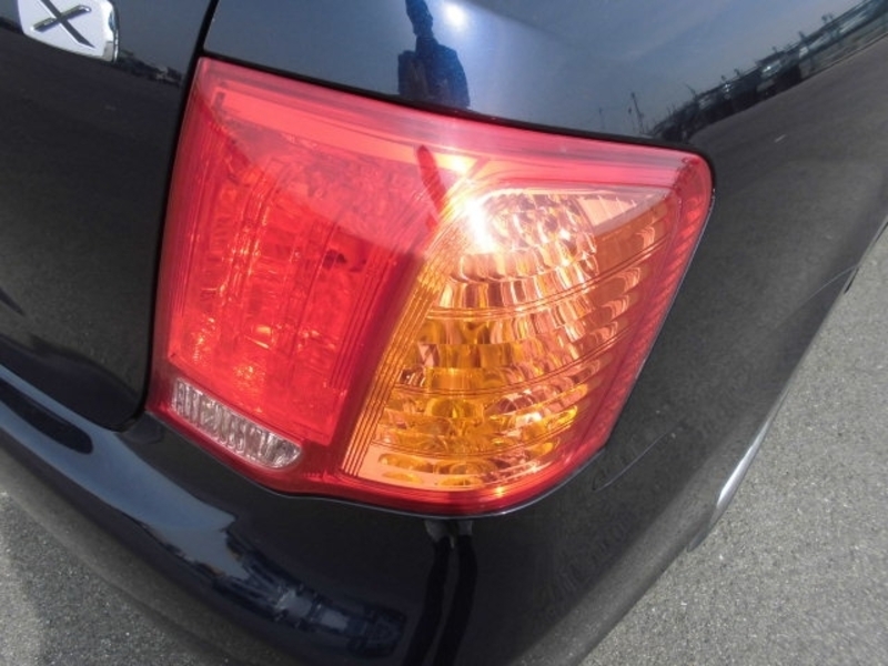 COROLLA AXIO