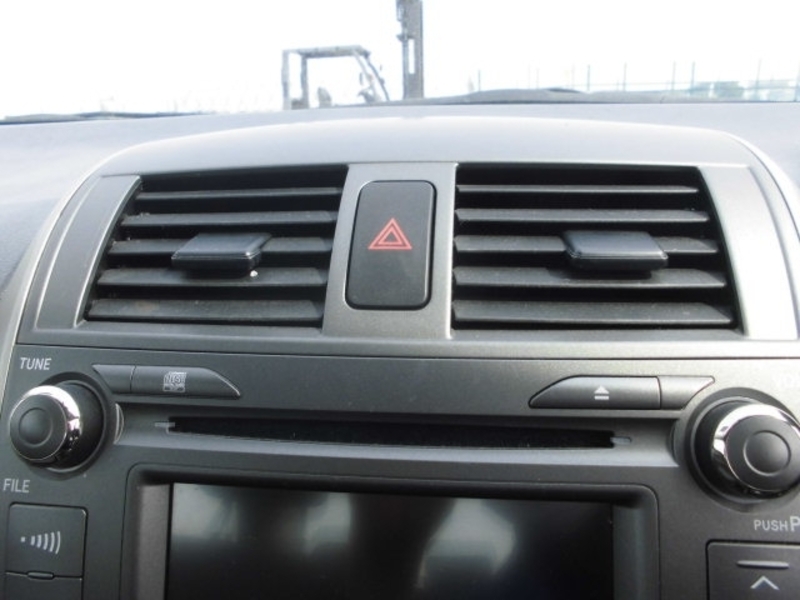 COROLLA AXIO