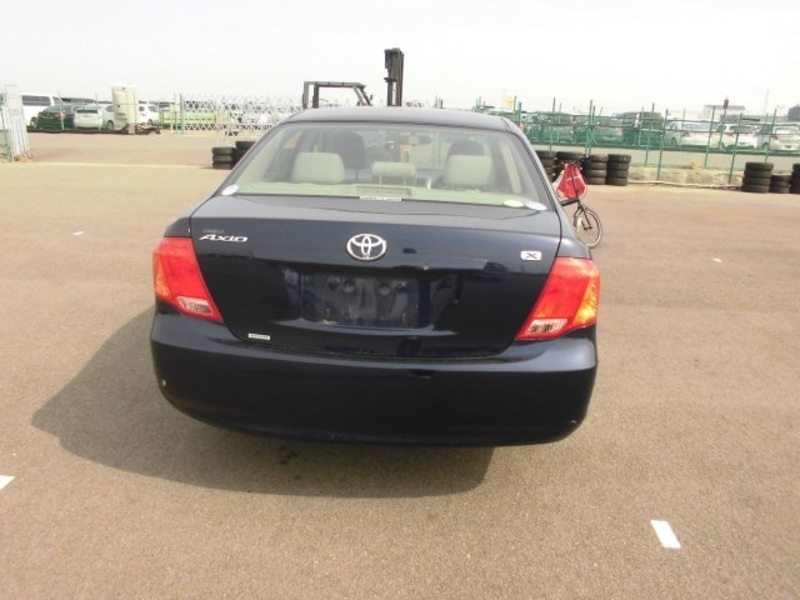 COROLLA AXIO