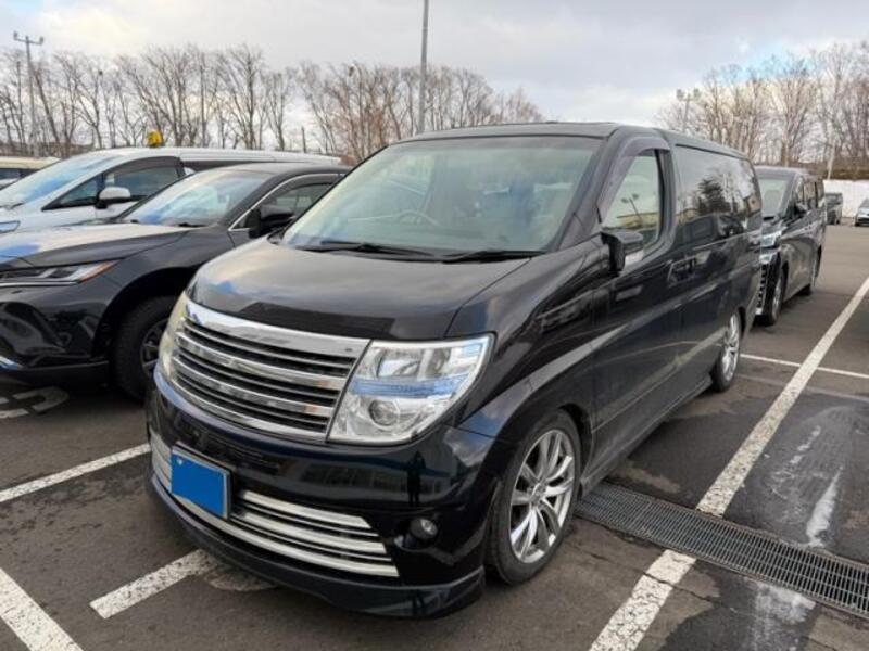 NISSAN ELGRAND
