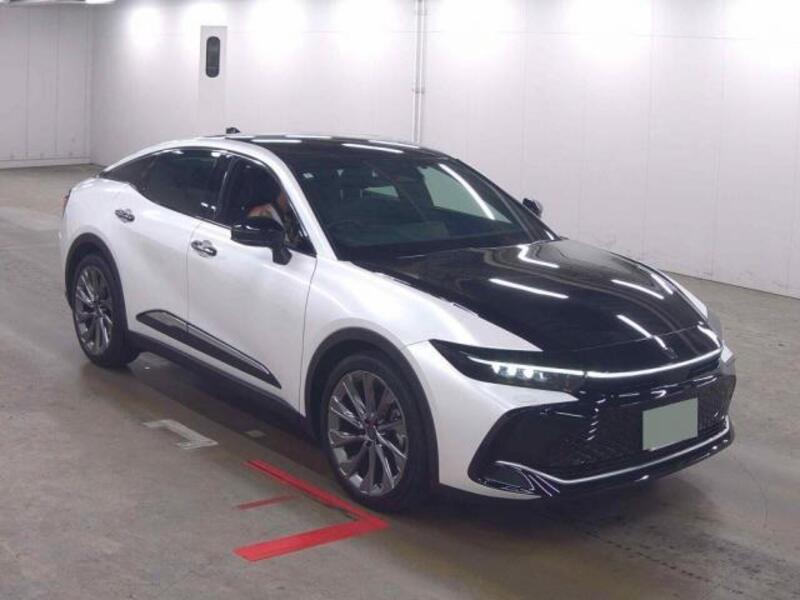 TOYOTA CROWN CROSSOVER