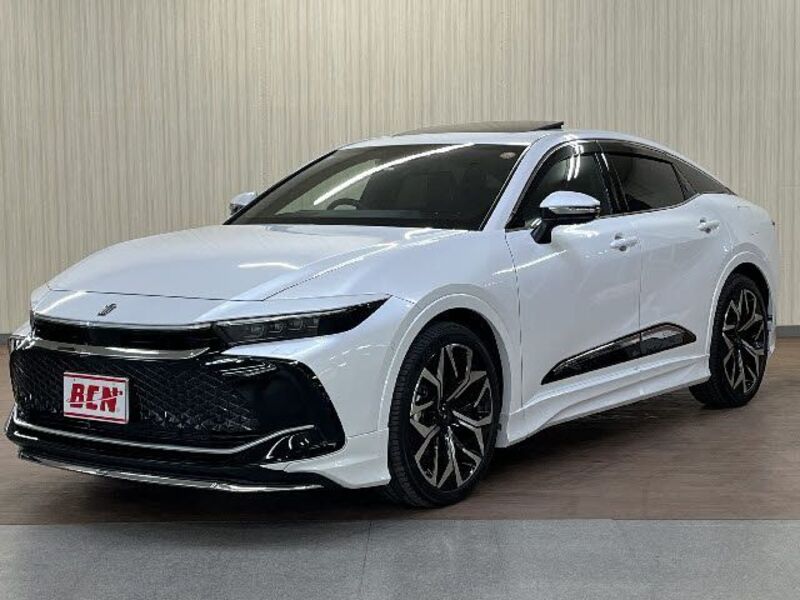 TOYOTA CROWN CROSSOVER