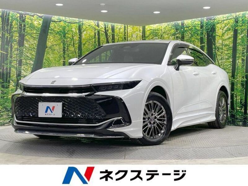 TOYOTA CROWN CROSSOVER