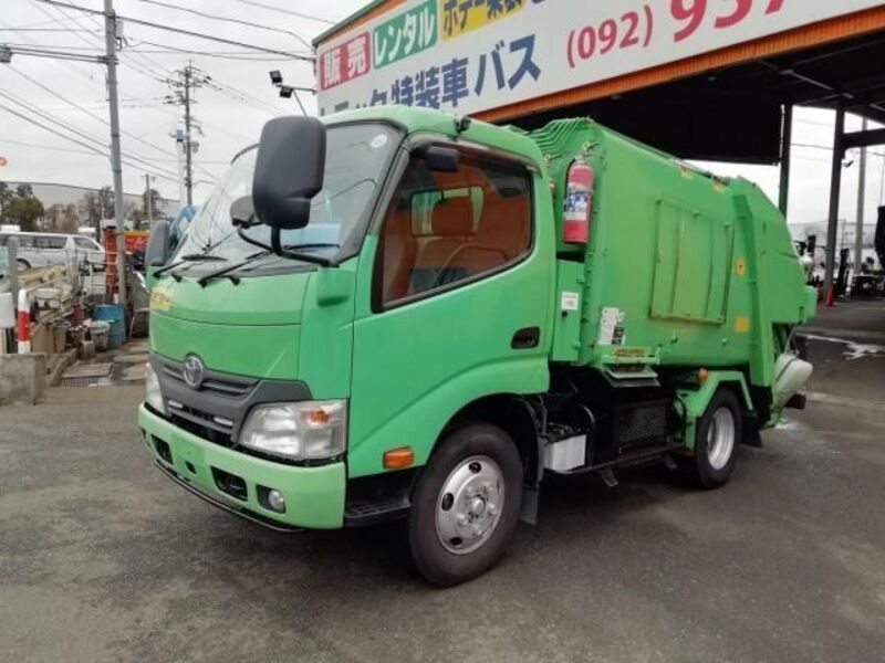 TOYOTA DYNA