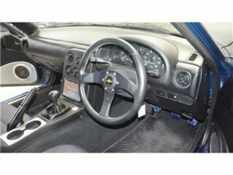 EUNOS ROADSTER