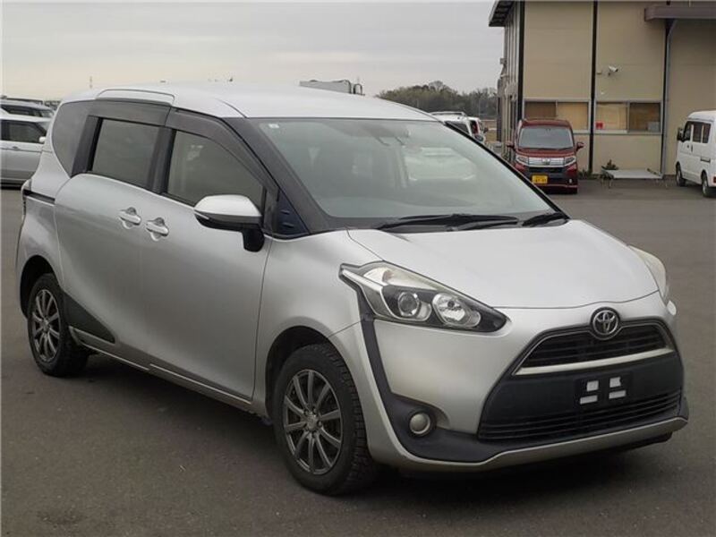 TOYOTA SIENTA