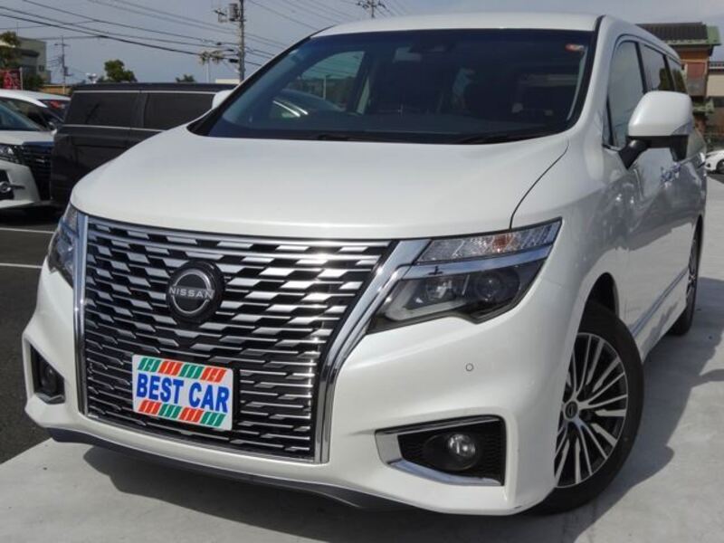 NISSAN ELGRAND