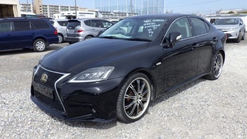 LEXUS IS
