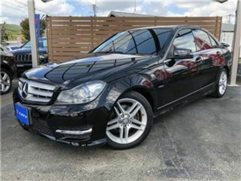 MERCEDES-BENZ　C-CLASS