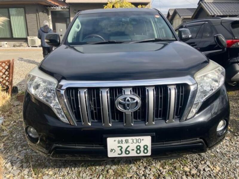 TOYOTA LAND CRUISER PRADO