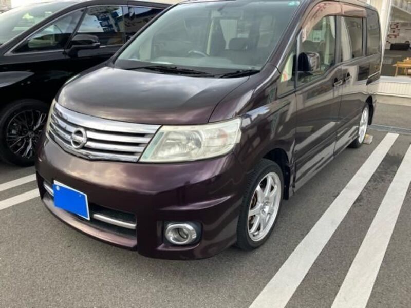 NISSAN SERENA