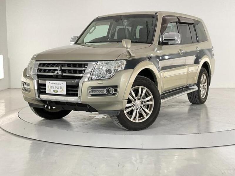 MITSUBISHI PAJERO