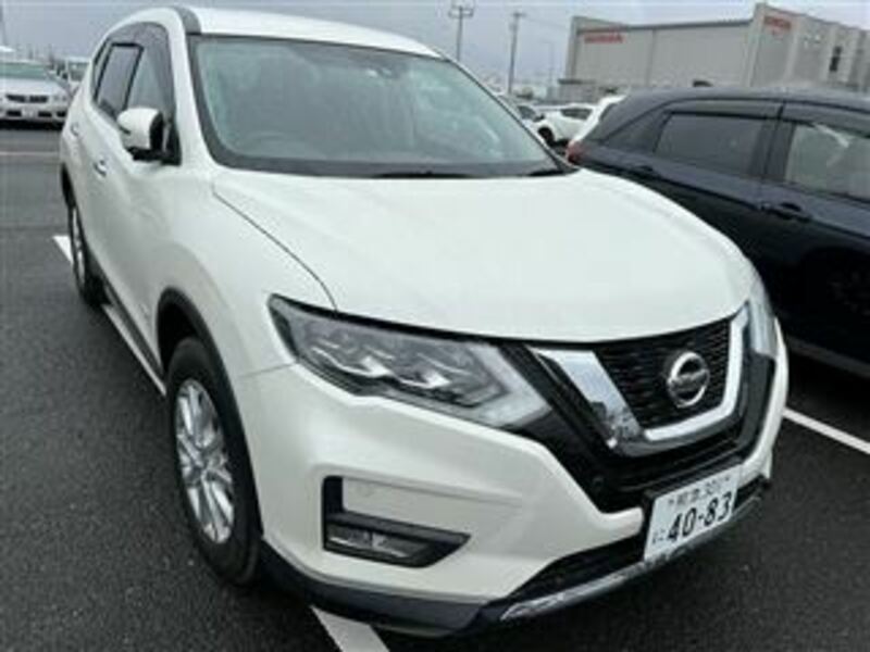 X-TRAIL