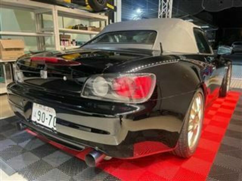 S2000