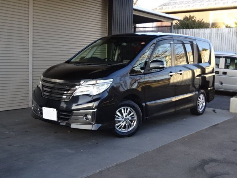 NISSAN SERENA