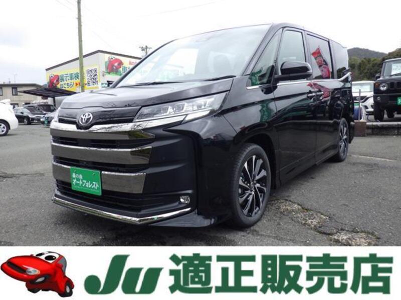 TOYOTA NOAH