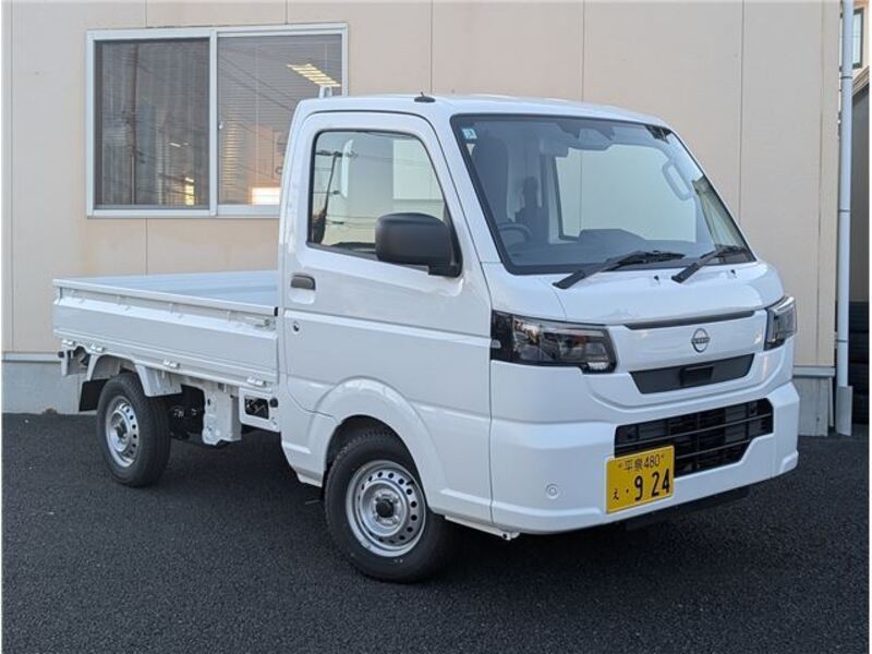 NISSAN CLIPPER TRUCK