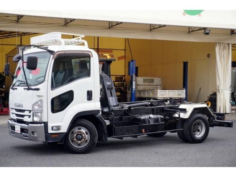 ISUZU FORWARD