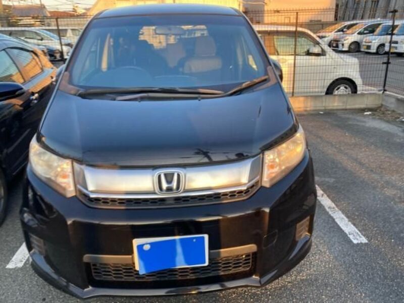 HONDA FREED SPIKE