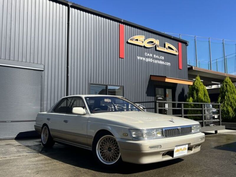 NISSAN LAUREL