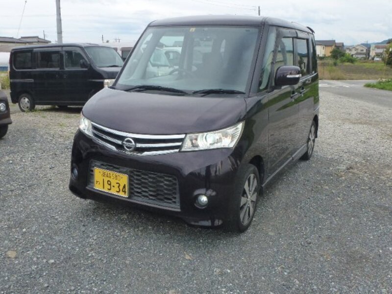 NISSAN ROOX