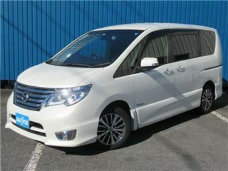 NISSAN　SERENA