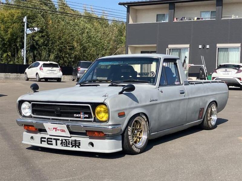 NISSAN SUNNY TRUCK