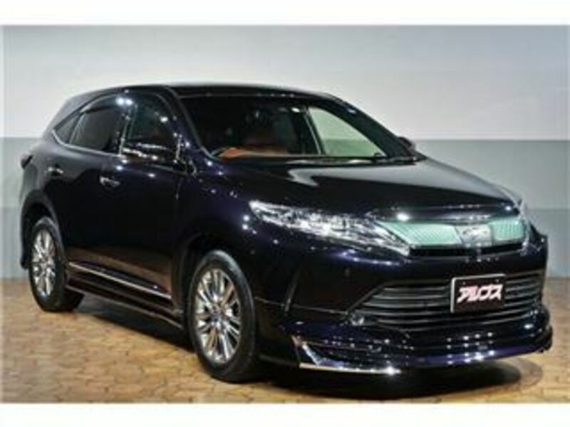 TOYOTA　HARRIER