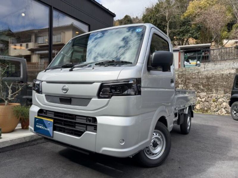 NISSAN CLIPPER TRUCK