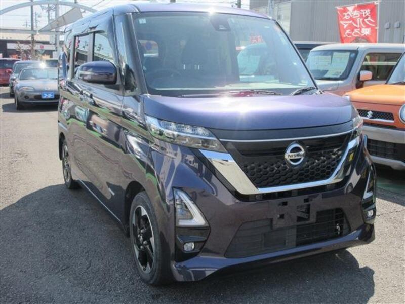 NISSAN ROOX