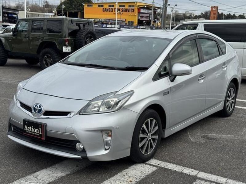 TOYOTA PRIUS PHV